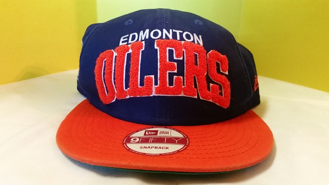 Edmonton Oilers Vintage 90's Logo 7 Graffiti Spell Out Snapback Cap Hat  - NWT
